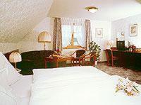Hotel Restaurant Landhaus Koehle Neukirch  Pokoj fotografie